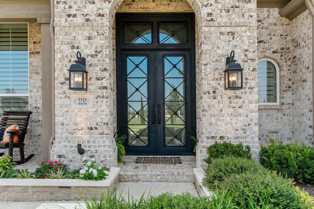 2232 Ravens Court