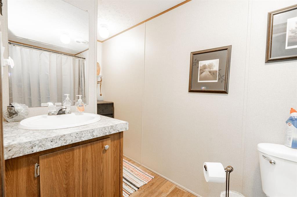 Kemp, Texas 75143, United States, 2 Bedrooms Bedrooms, ,2 BathroomsBathrooms,Residential,Active,143548