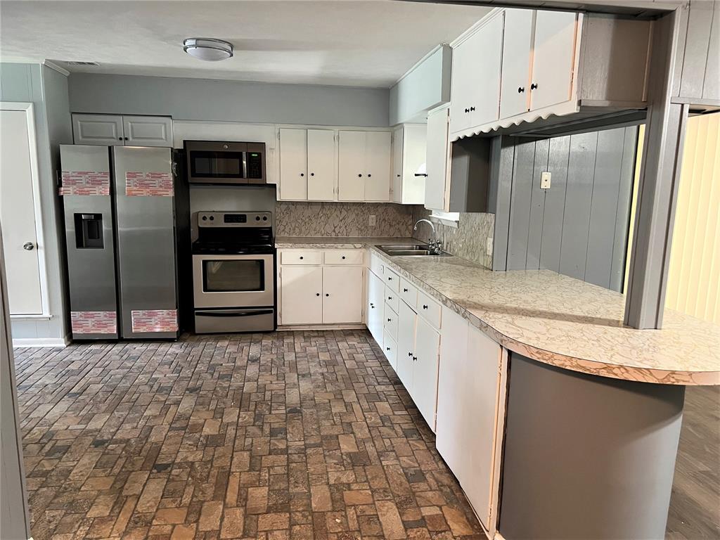 Casa Linda Rev - Residential Lease