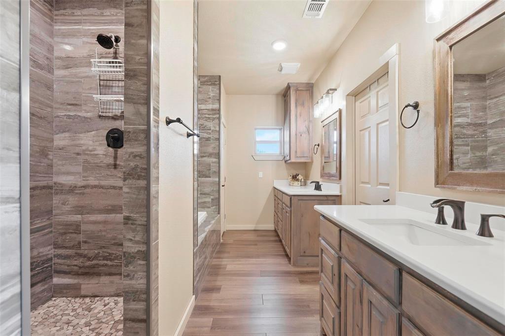 Absalom Gregory Surv Abs #200 - Residential