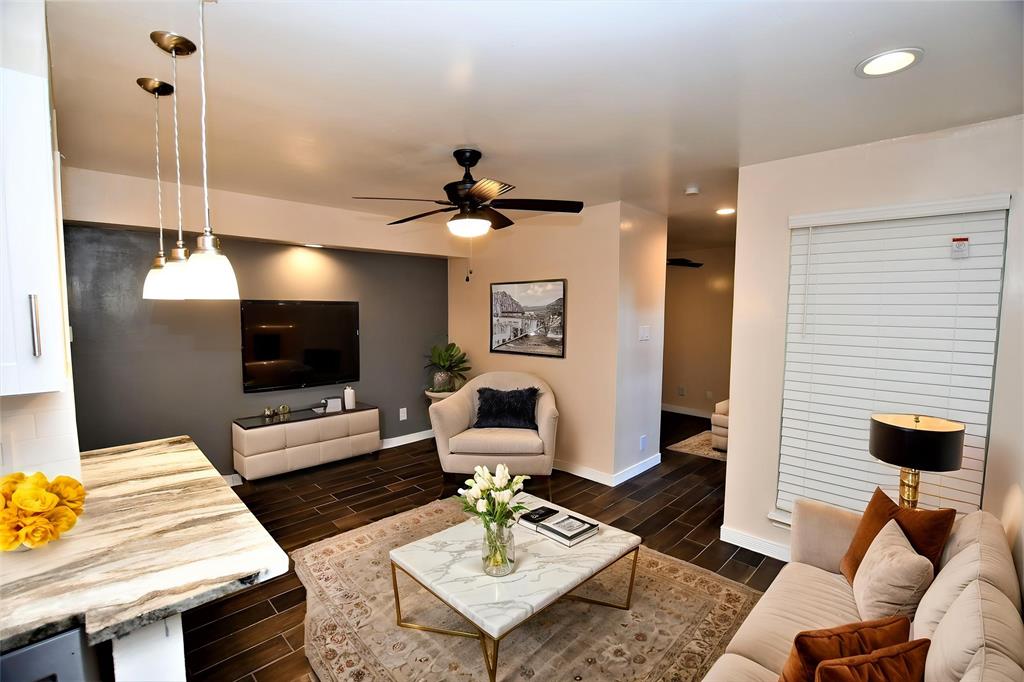 9821 Walnut Street 303