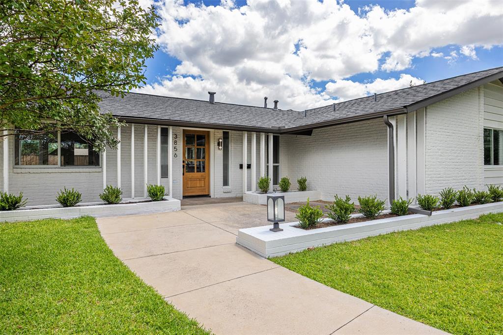 3856 Antigua Drive