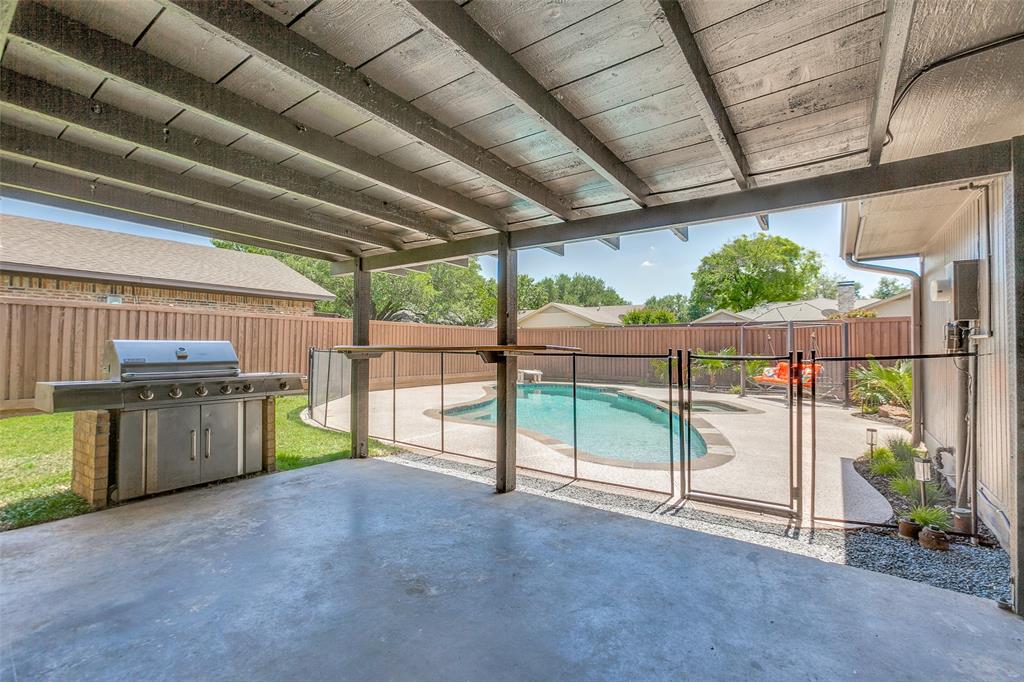 1902 Vassar Drive