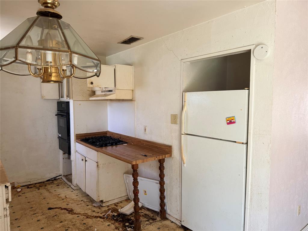 1304 Glynn Oaks Drive