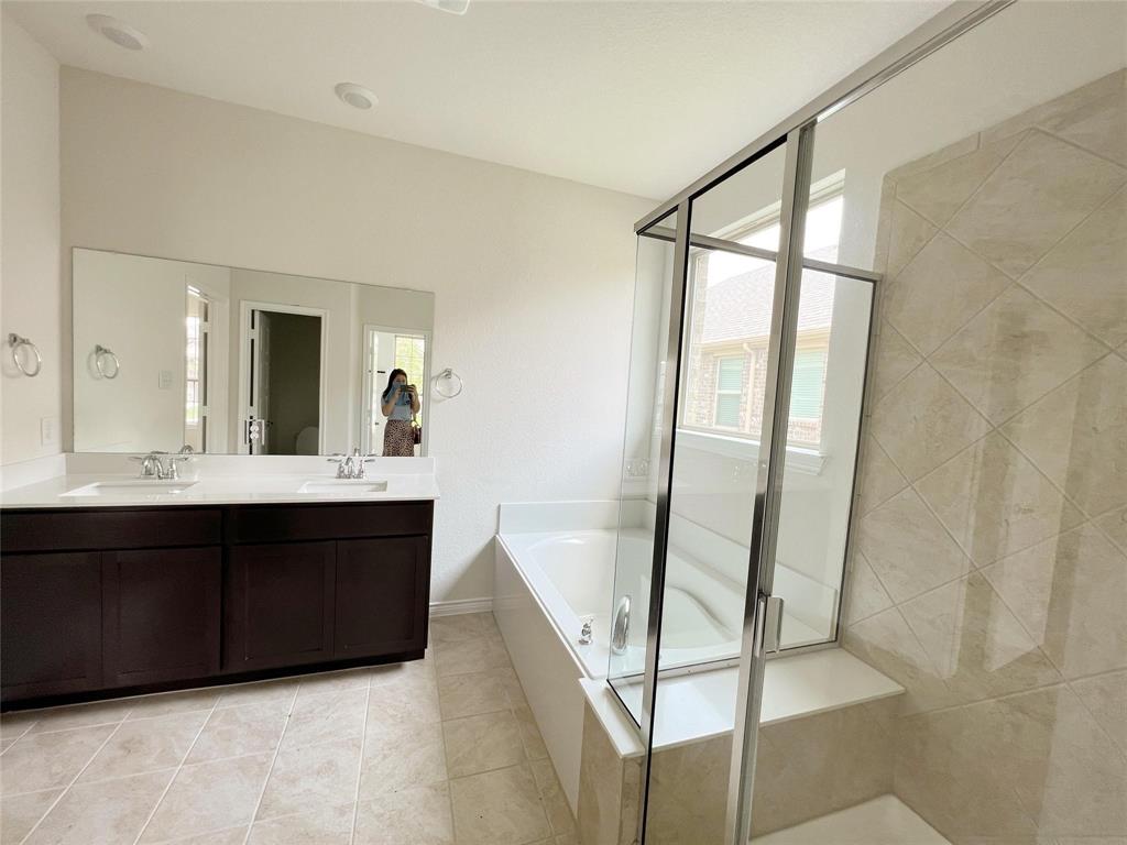 HOMEPLACE AT THE COLUMNS - Residential Lease