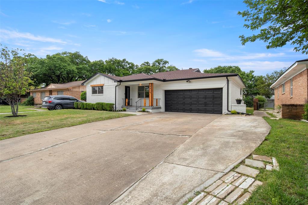 8418 Foxwood Lane