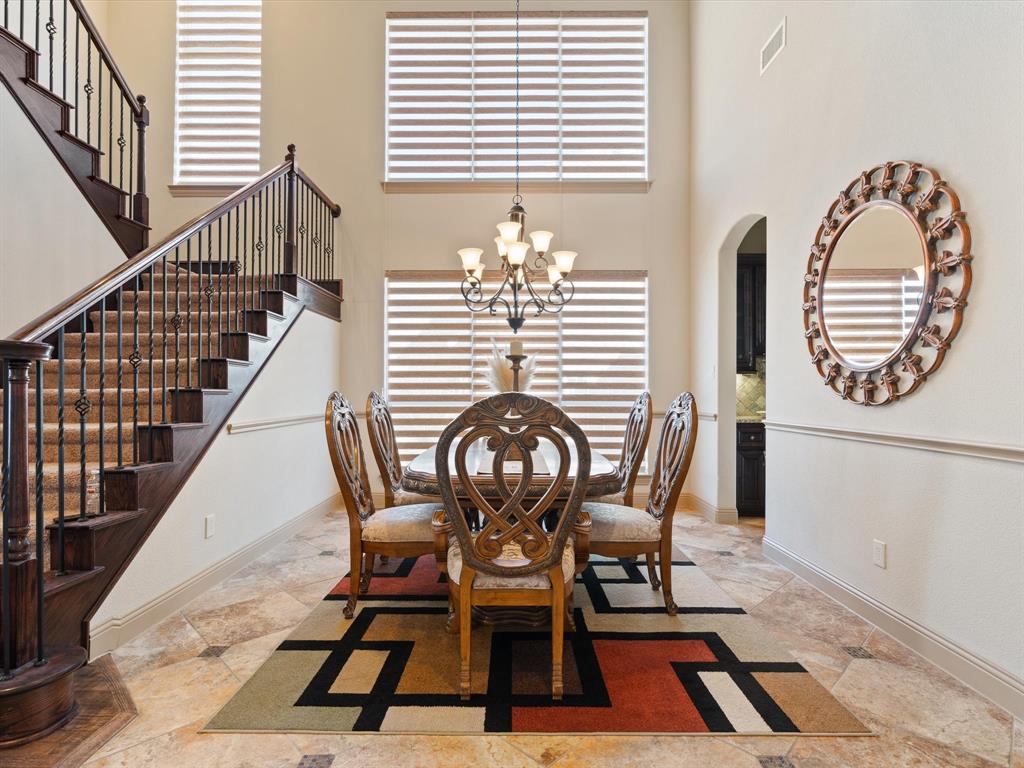 2728 Village Creek Street