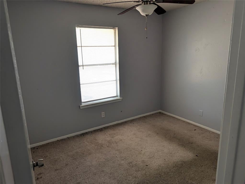 4212 knoll Drive