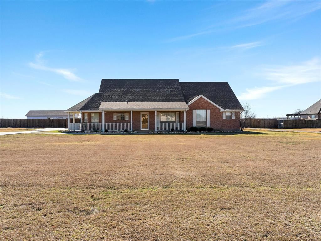 Photo of 217 Ridge Country Road, Haslet, TX 76052 (MLS # 21138825)