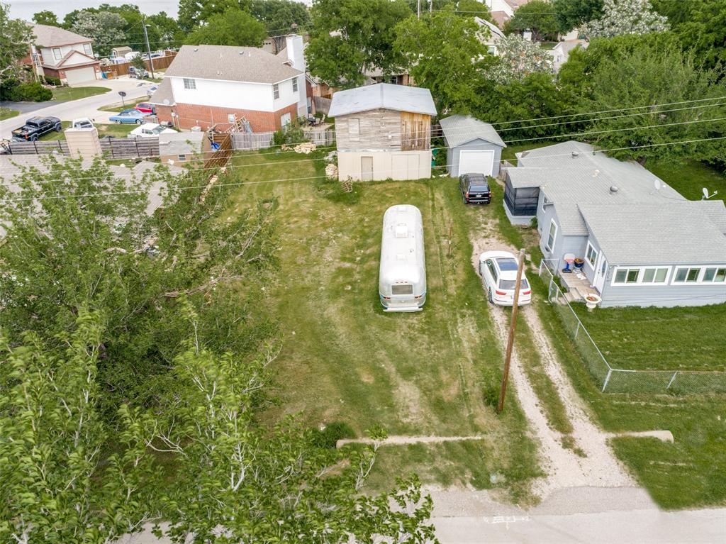 7630 Lakeview Drive