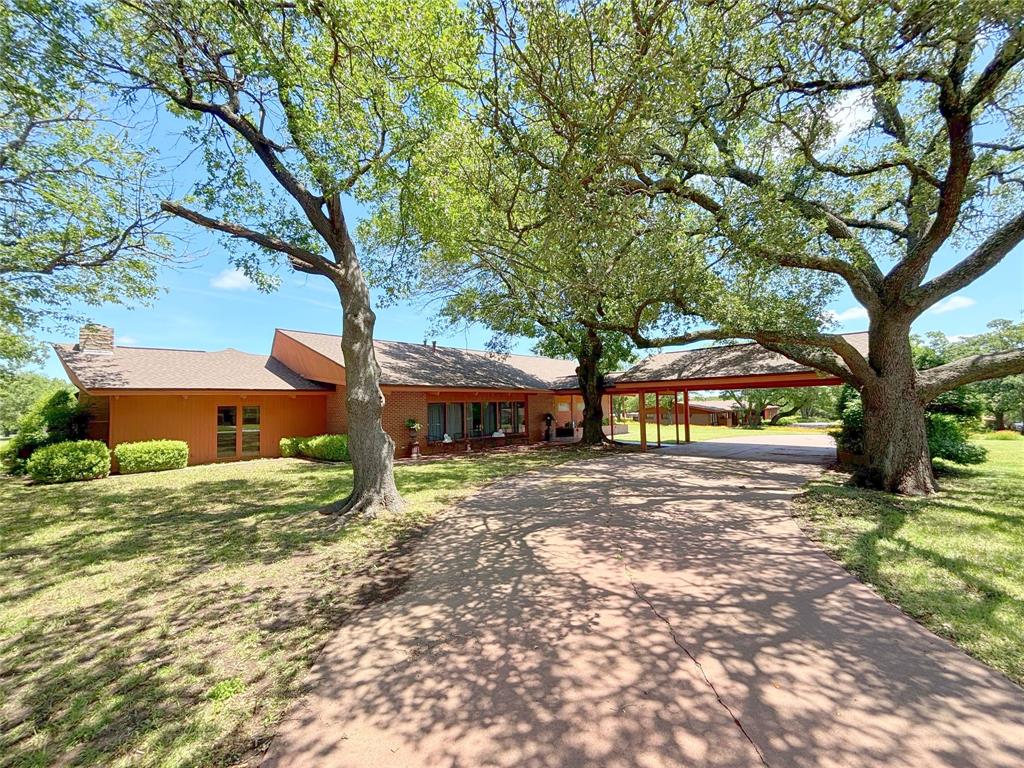 905 Bennett Drive