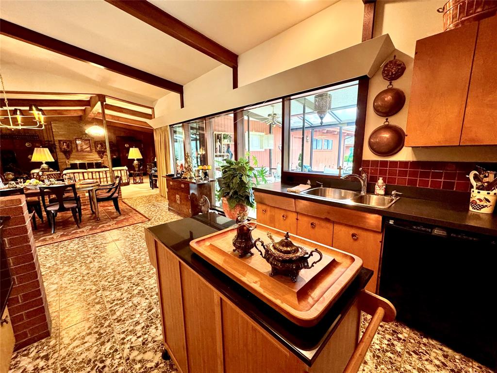 1.517 Acres more or less, Block 3421, T.E.&L. Co. - Residential