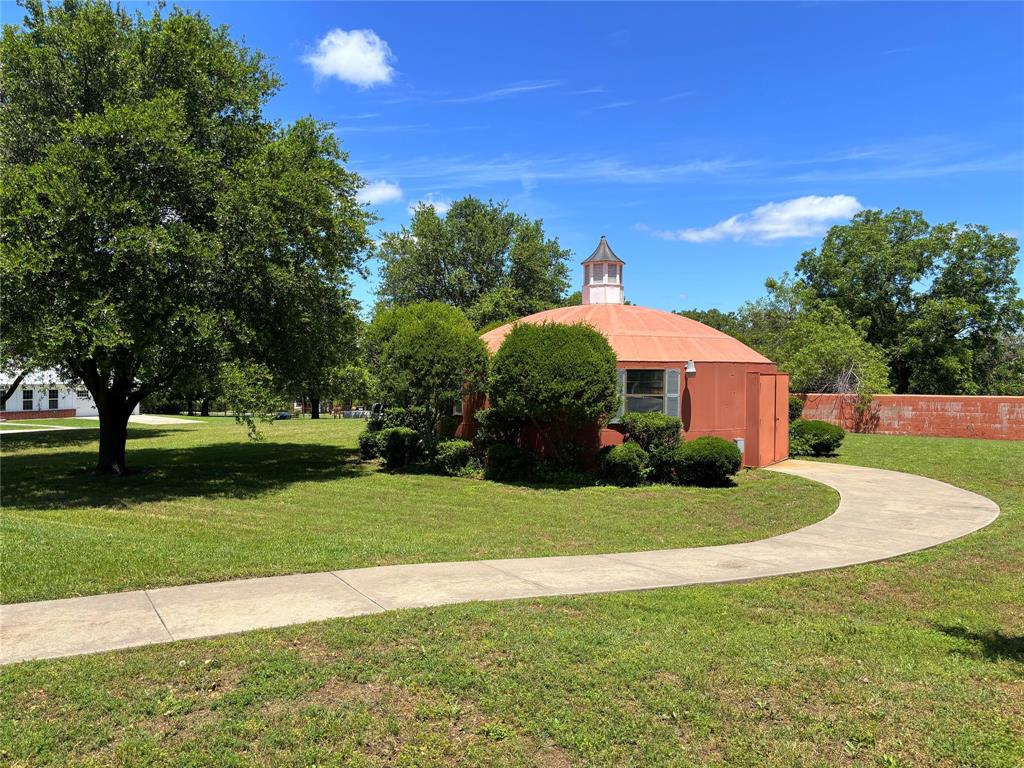 1.517 Acres more or less, Block 3421, T.E.&L. Co. - Residential