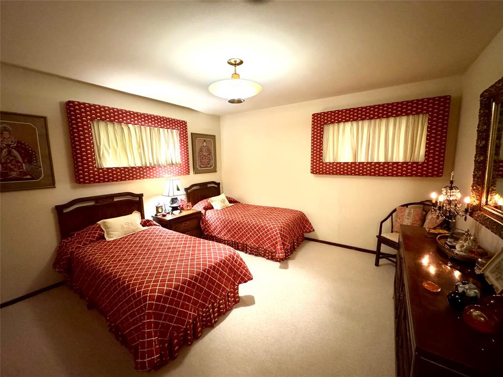 1.517 Acres more or less, Block 3421, T.E.&L. Co. - Residential