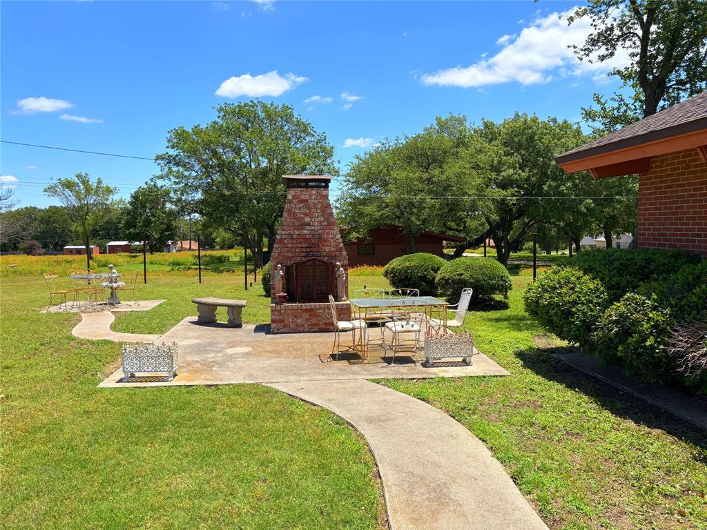 1.517 Acres more or less, Block 3421, T.E.&L. Co. - Residential