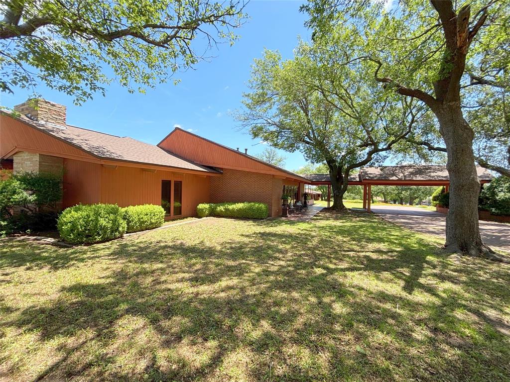 905 Bennett Drive