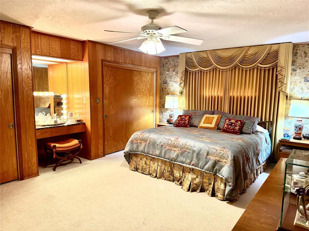 1.517 Acres more or less, Block 3421, T.E.&L. Co. - Residential