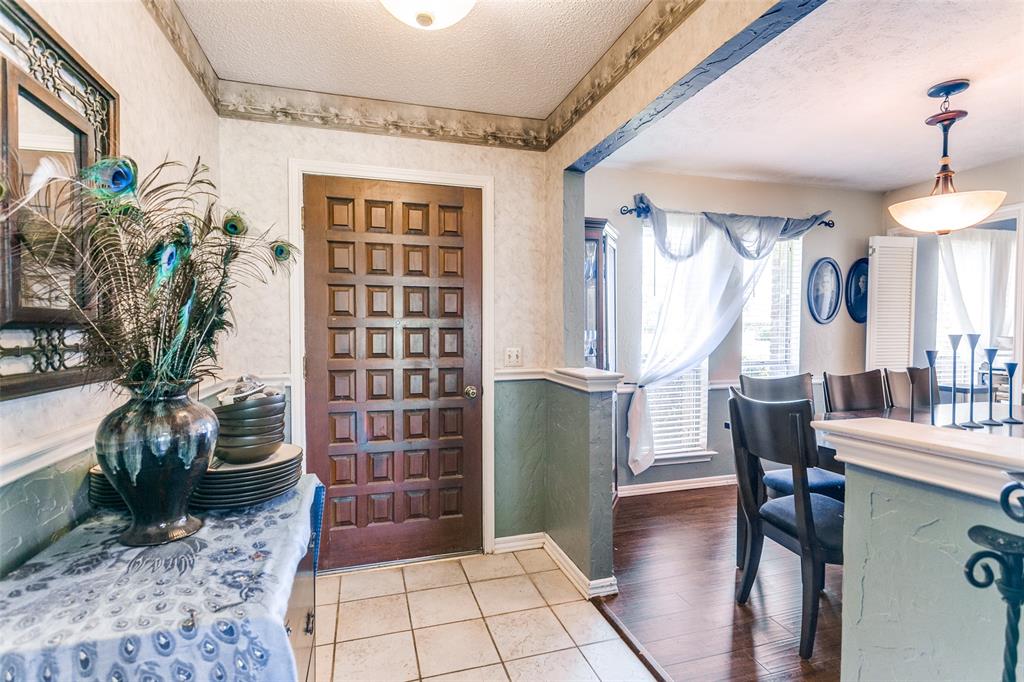 5609 Elisa Lane