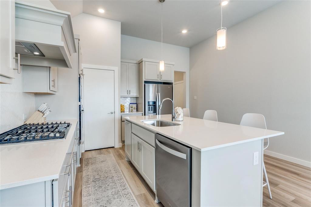 Fort Worth Ave Twnhms - Residential Lease