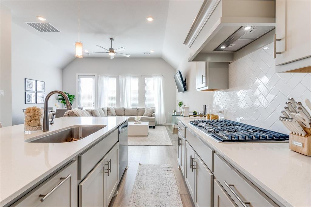 Fort Worth Ave Twnhms - Residential Lease