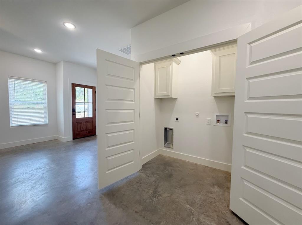 SOUTH HIGHLAND ADDN - Residential