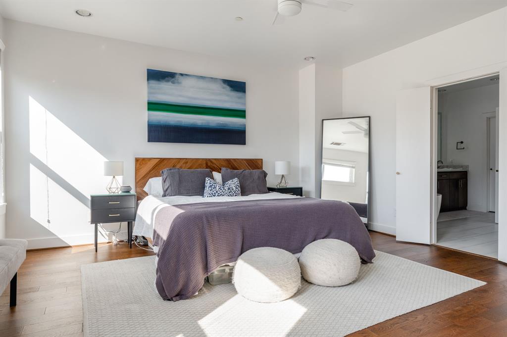 Thirty9thirty Condos - Residential