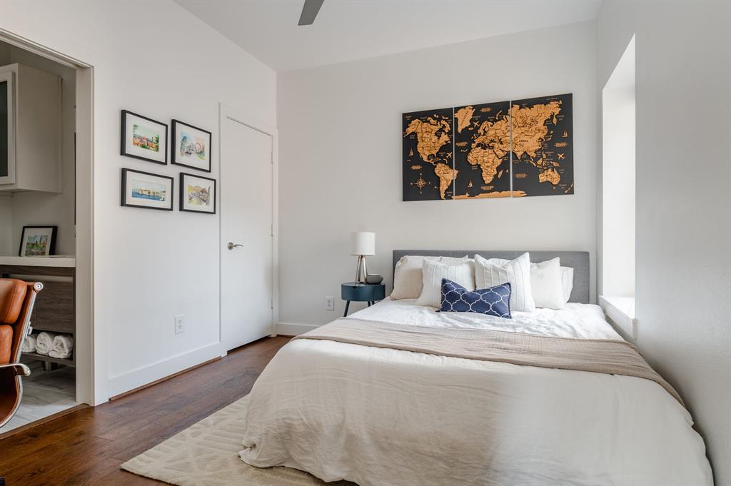 Thirty9thirty Condos - Residential