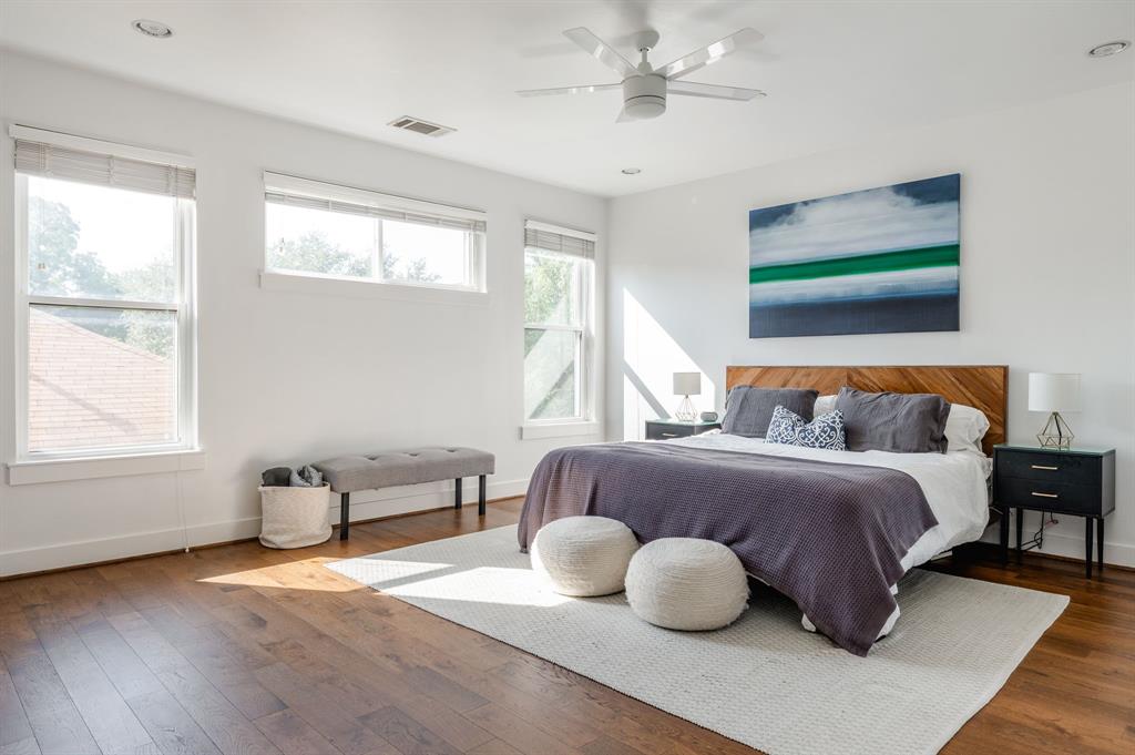 Thirty9thirty Condos - Residential