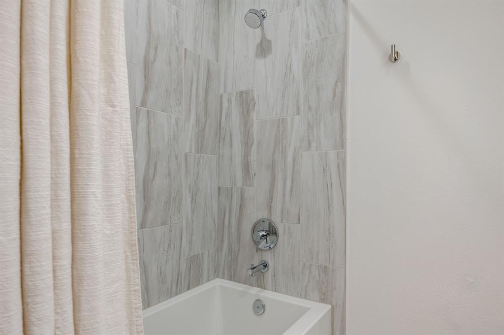 Thirty9thirty Condos - Residential