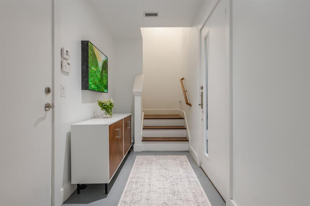 Thirty9thirty Condos - Residential