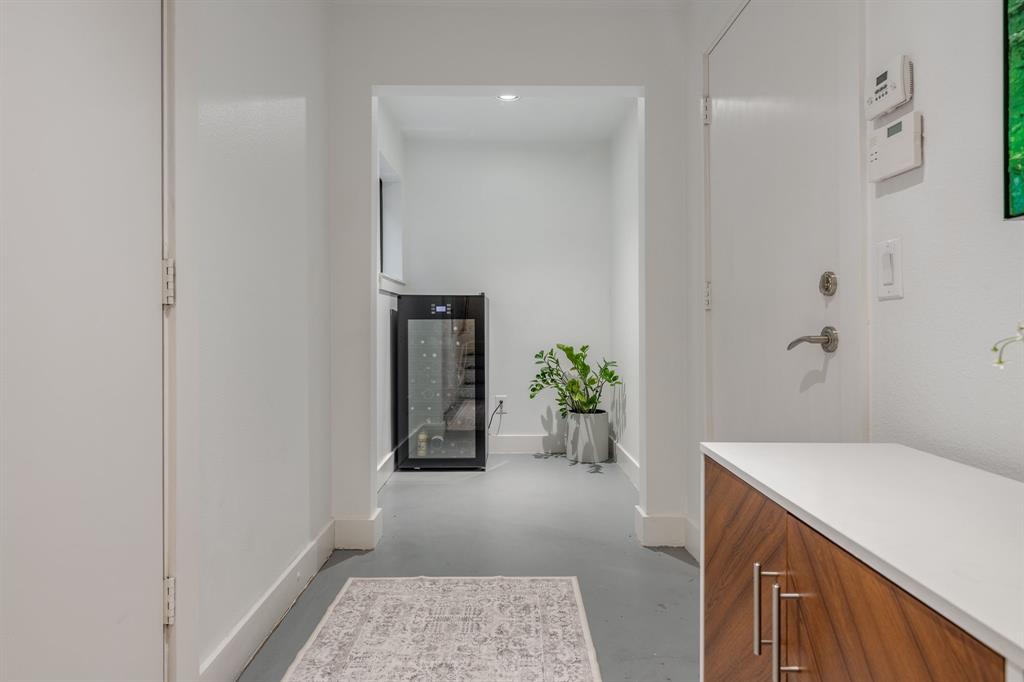 Thirty9thirty Condos - Residential