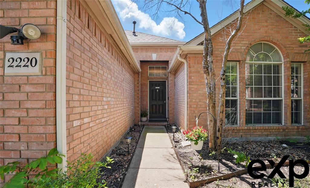2220 Tralee Circle