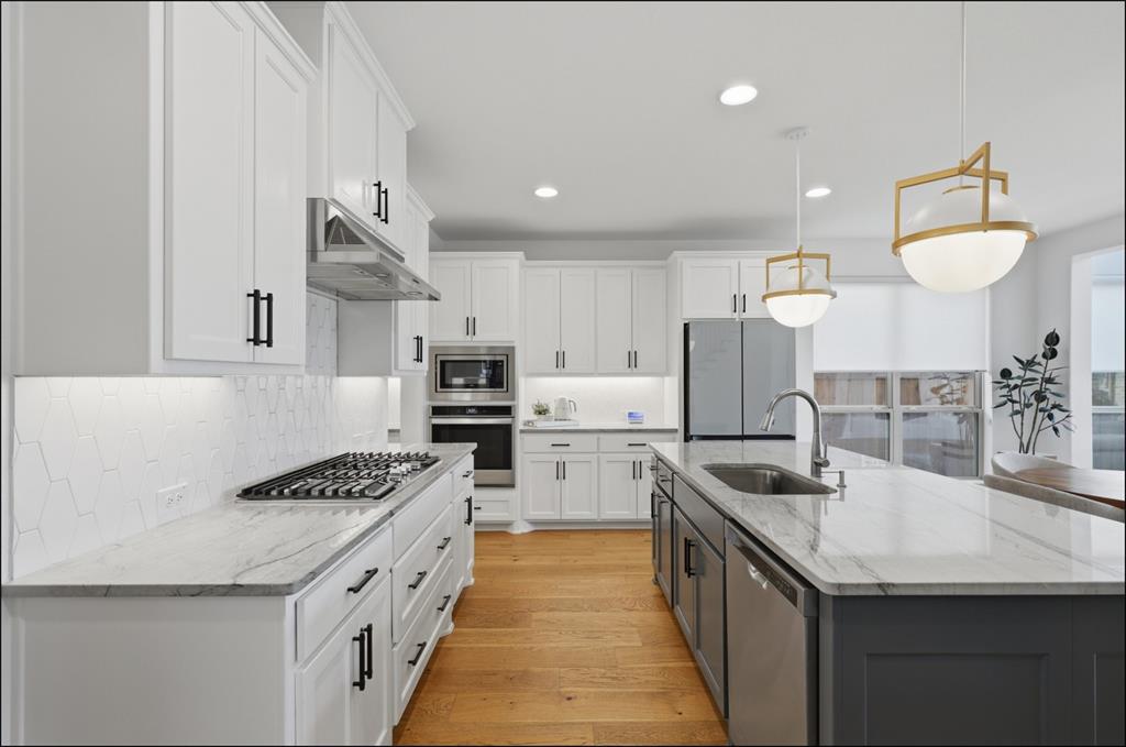 Castle Hills Ph 10c - Residential