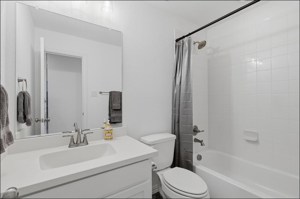 Castle Hills Ph 10c - Residential