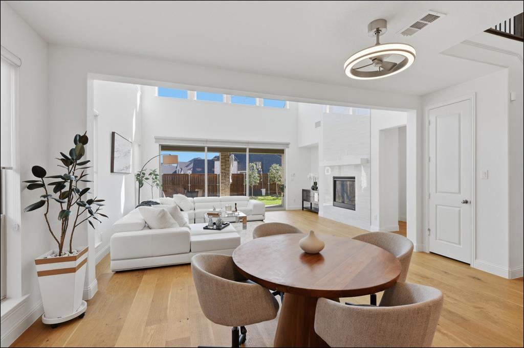 Castle Hills Ph 10c - Residential