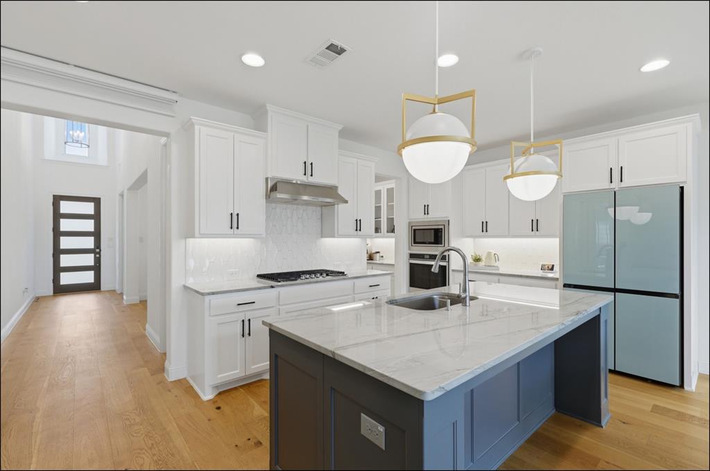 Castle Hills Ph 10c - Residential