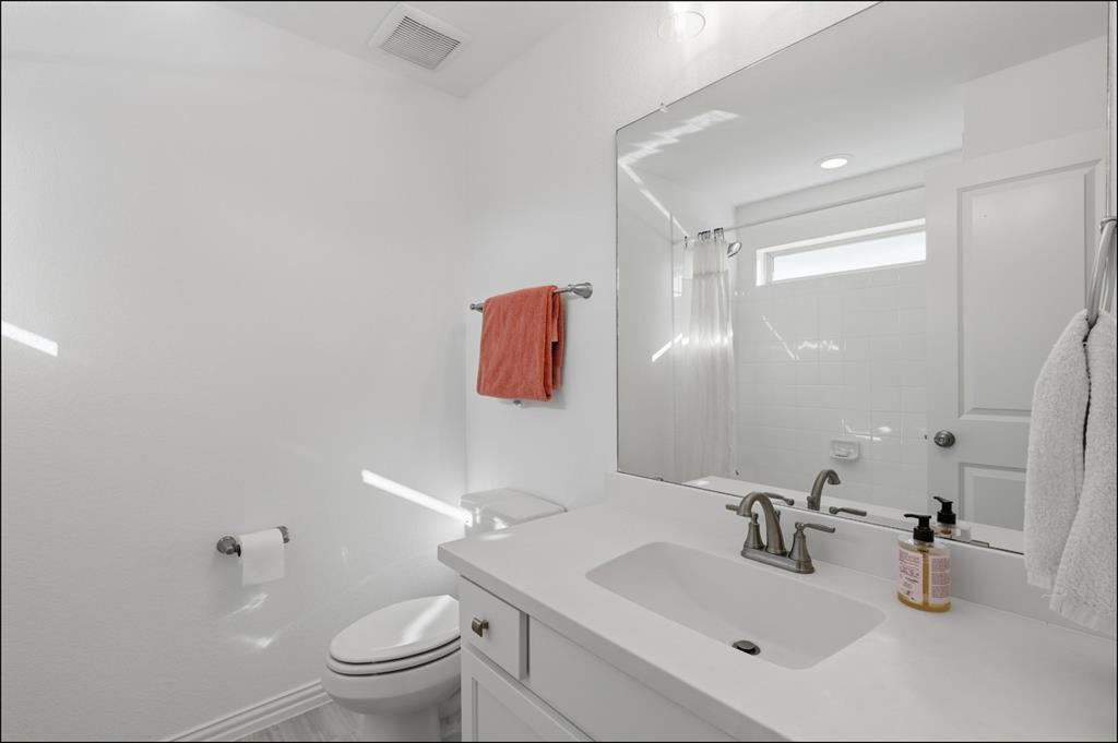 Castle Hills Ph 10c - Residential