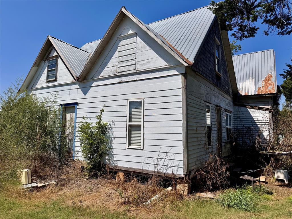 700 Avenue H