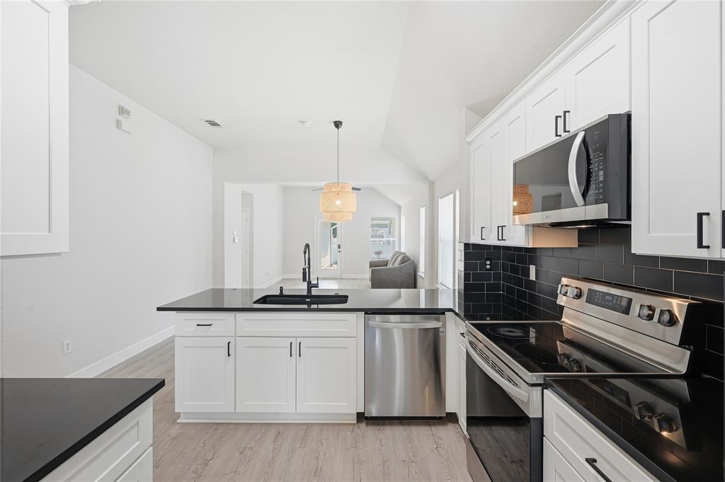 Providence Village, Texas 76227, United States, 3 Bedrooms Bedrooms, ,2 BathroomsBathrooms,Residential,Active,236953