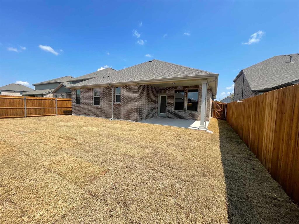 2309 Myrtle Way