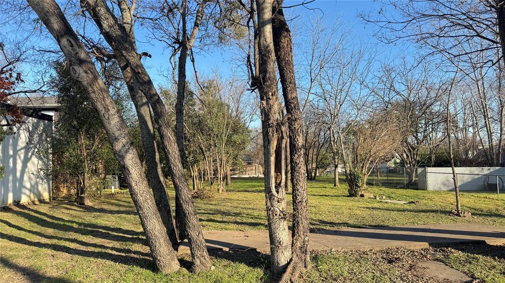 212 N Hastings Street