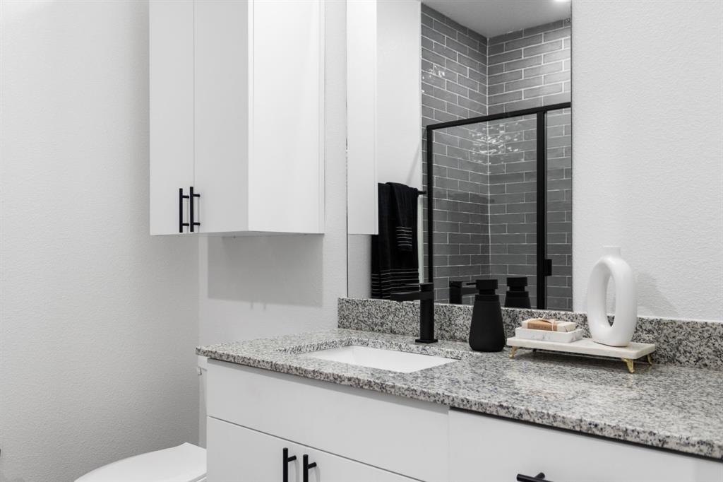 Uniti Bishop Arts - Residential Lease