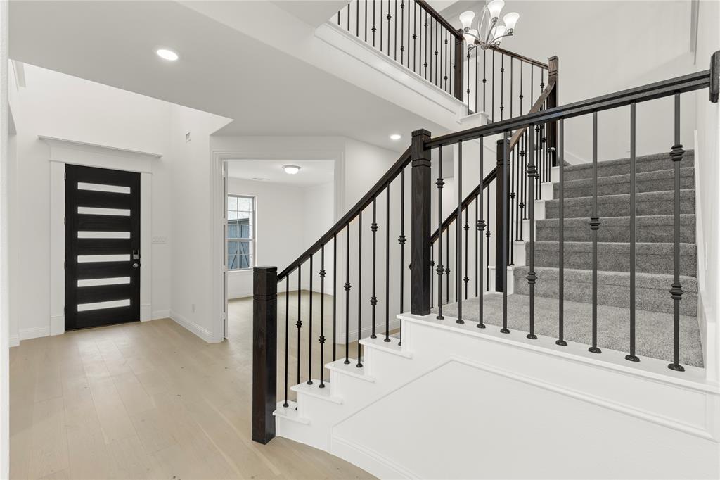 2430 Miranda Lane
