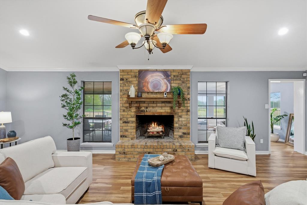 ABST A0498 E HUNT - Residential