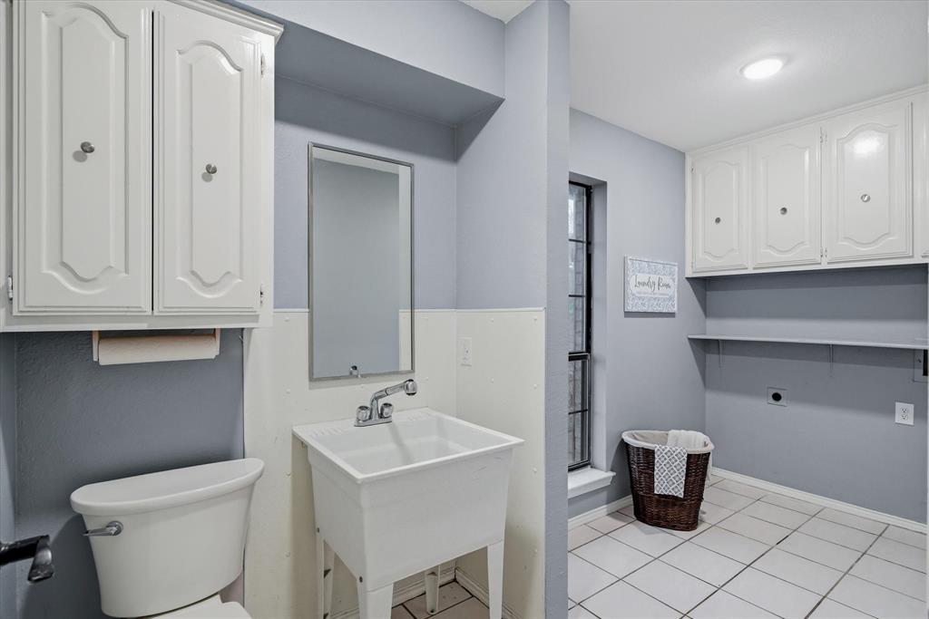 ABST A0498 E HUNT - Residential