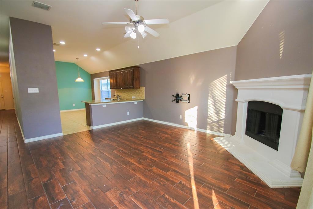 Villages Of Woodland Spgs W - Residential Lease