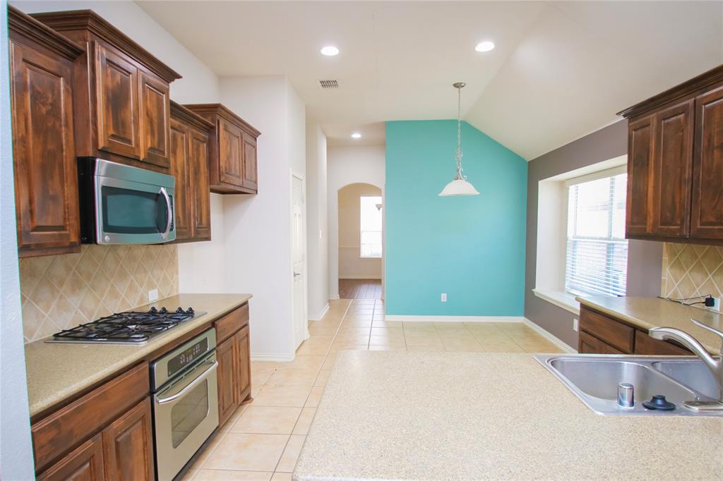 Villages Of Woodland Spgs W - Residential Lease