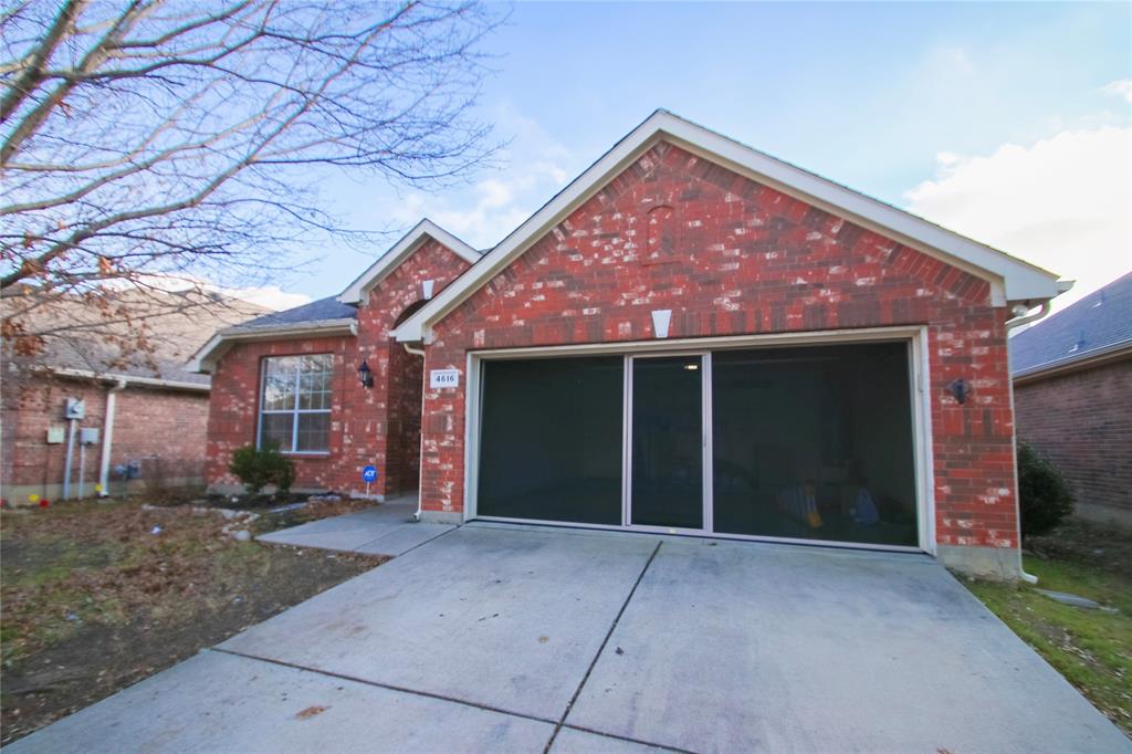 Villages Of Woodland Spgs W - Residential Lease