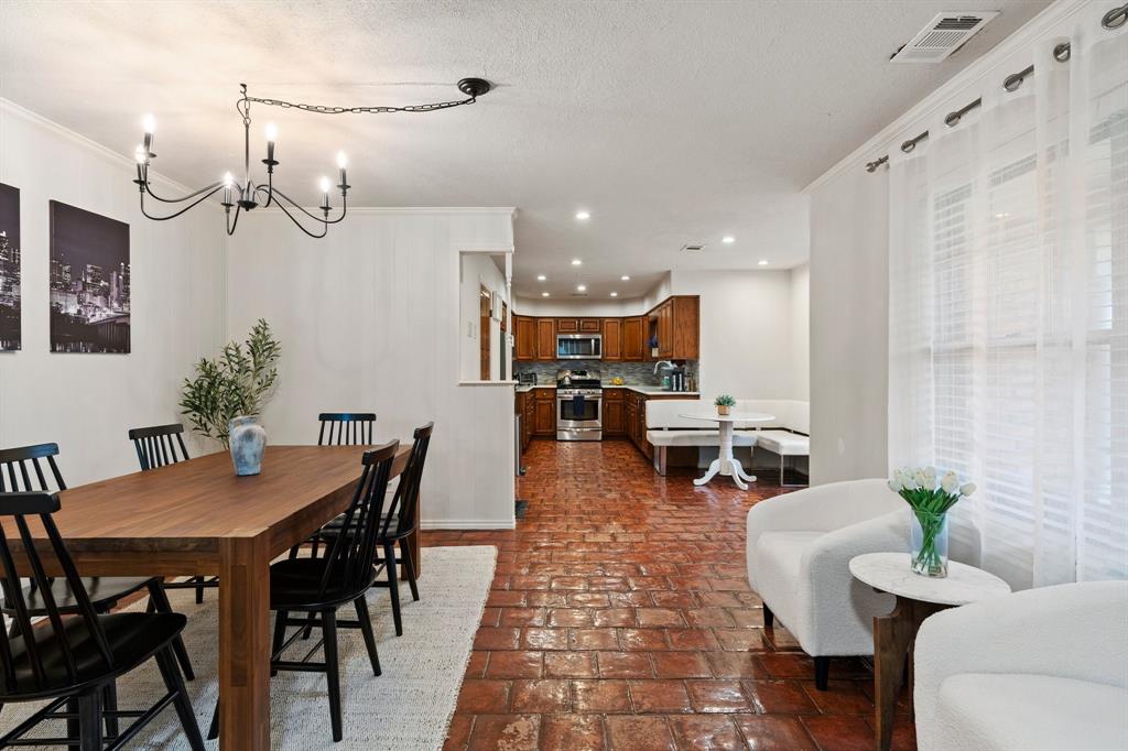 2653 Heatherwood Drive