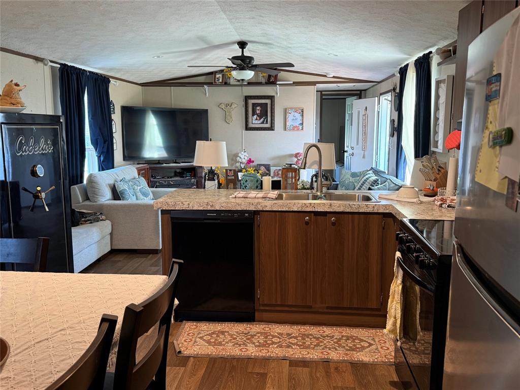 Runaway Bay - Residential